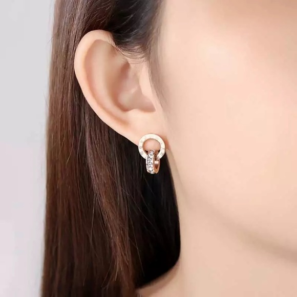 New 18k gold plated luxury earrings - Picture 4 of 4